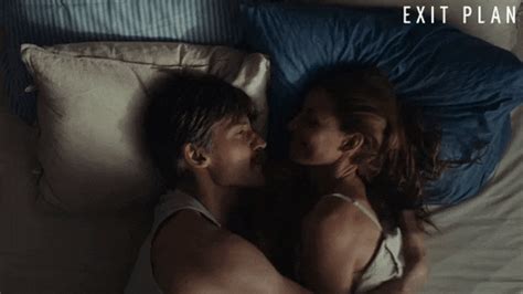 naked couple gif|Naked Couple GIFs .